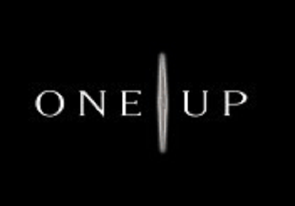 Logotipo da One Up Coworking — cliente da T&H Wash com serviços regulares de limpeza de carpetes em ambientes compartilhados.”