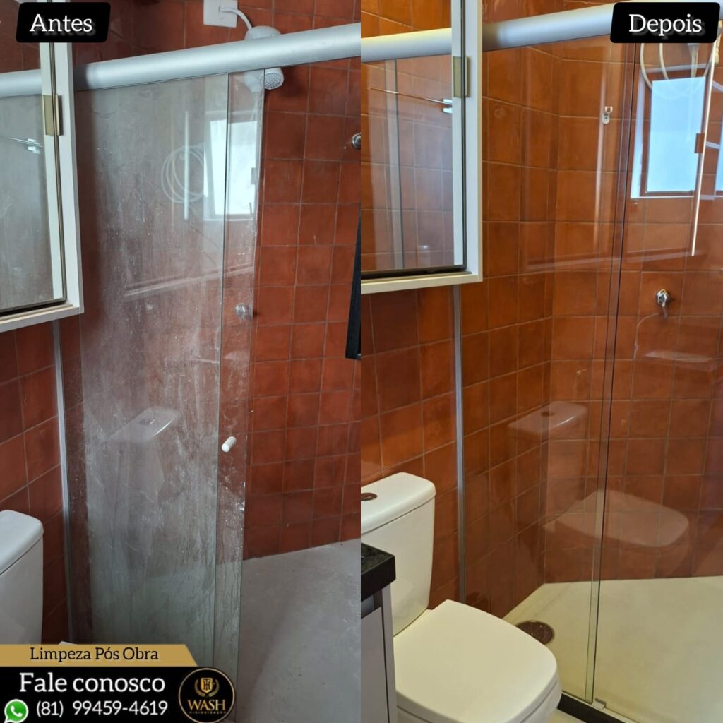 Serviço de limpeza pesada pós-obra em Recife. Box de banheiro recuperado com limpeza técnica, eliminando resíduos de construção sem riscar o vidro.